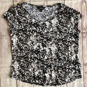 Simply vera vera Wang medium short sleeve top